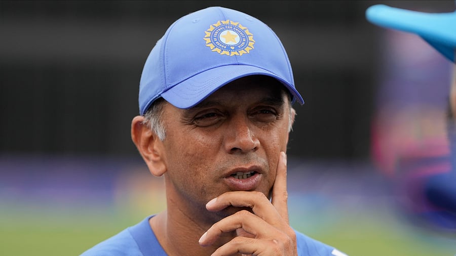 <div class="paragraphs"><p>Rahul Dravid</p></div>
